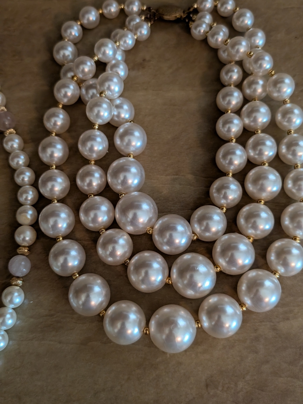 Vintage Set Of Four Costume Pearl Necklaces And Chokers - Picture 6 of 7